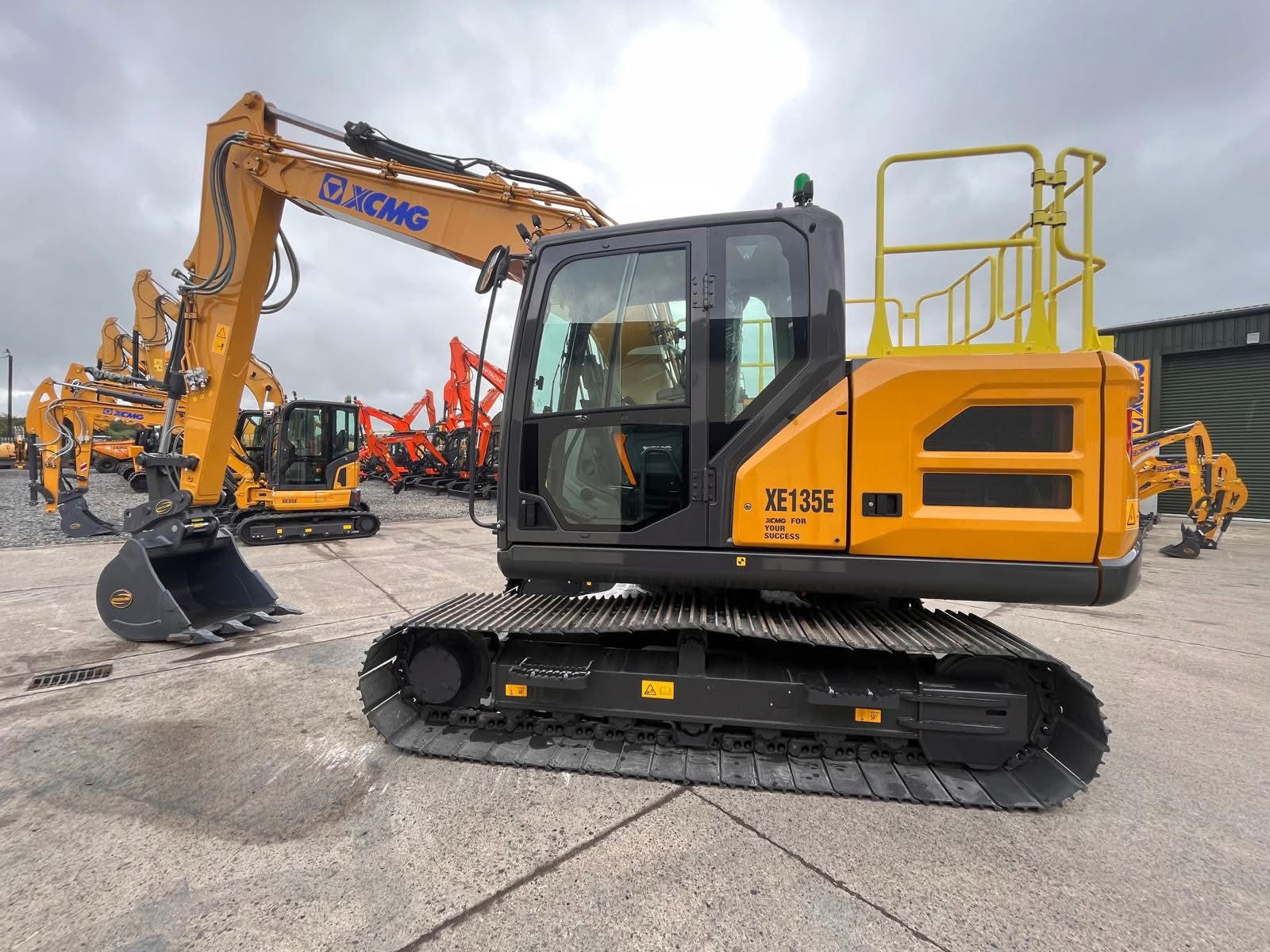 XE135E